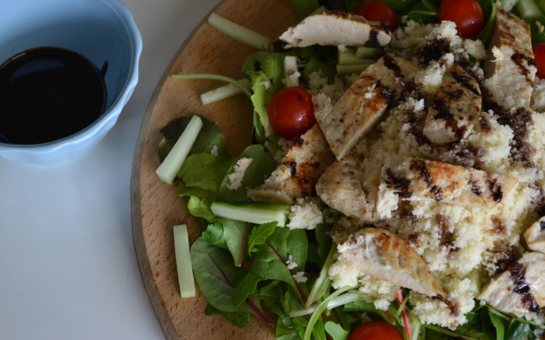 lunchsalade met couscous en balsamicodressing